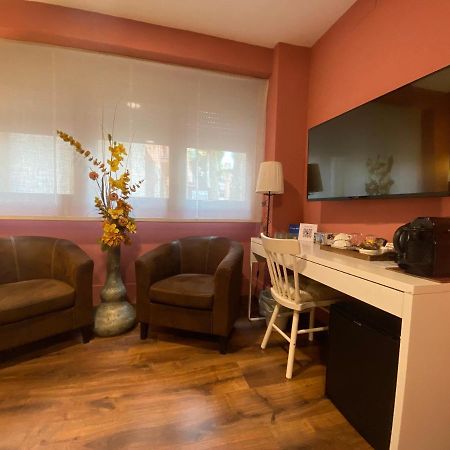 Escloper B&B Sant Julia de Vilatorta Экстерьер фото